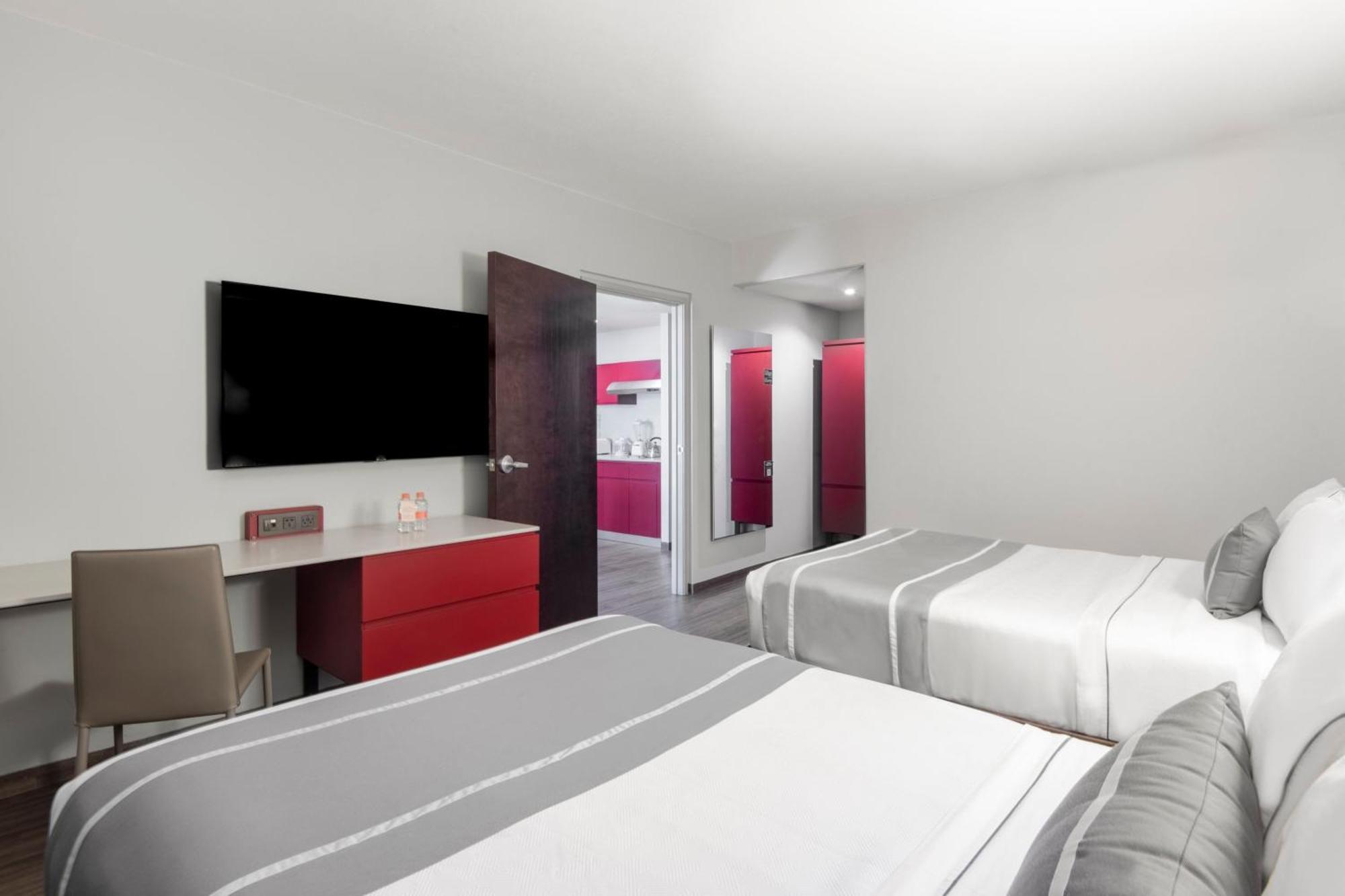 City Express Plus By Marriott Ciudad De Mexico Insurgentes Sur Esterno foto