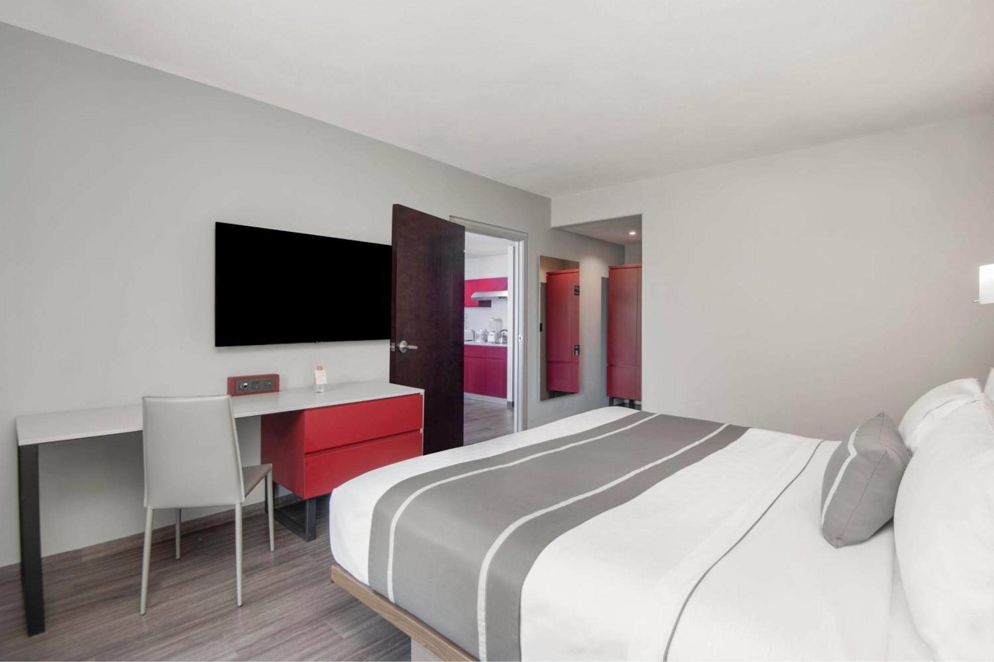 City Express Plus By Marriott Ciudad De Mexico Insurgentes Sur Esterno foto