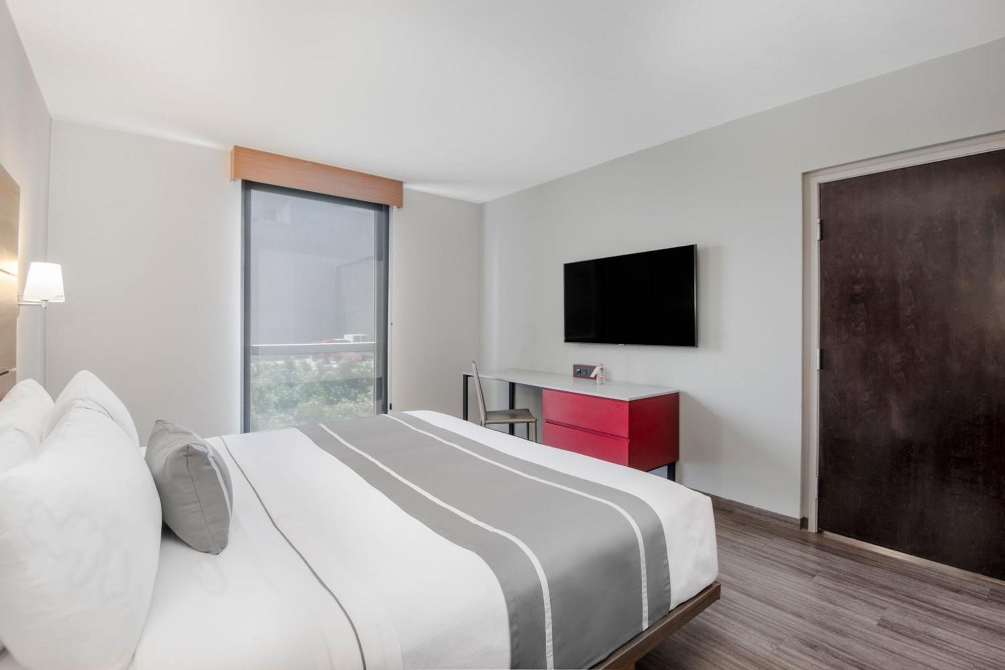 City Express Plus By Marriott Ciudad De Mexico Insurgentes Sur Esterno foto