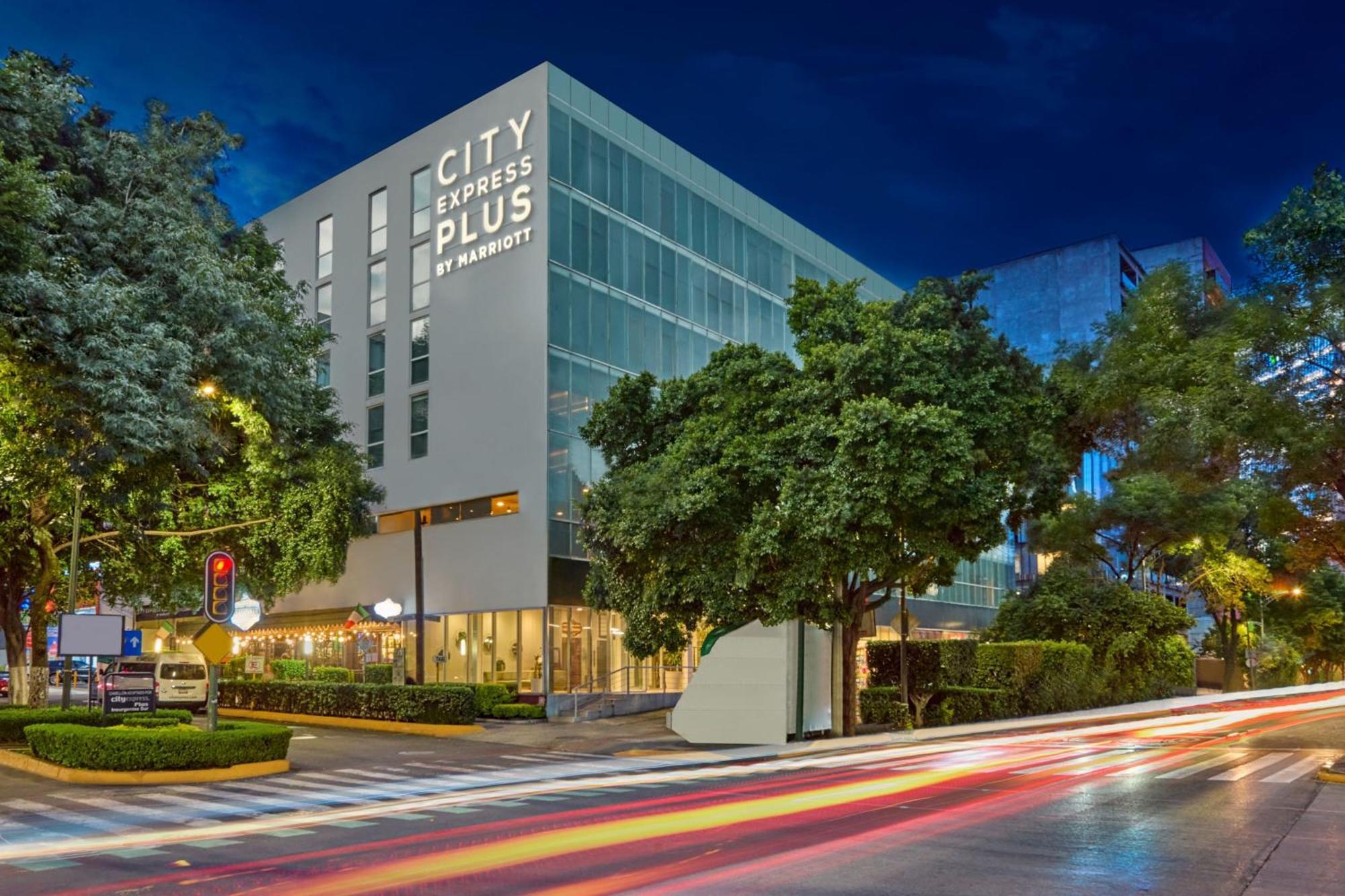 City Express Plus By Marriott Ciudad De Mexico Insurgentes Sur Esterno foto
